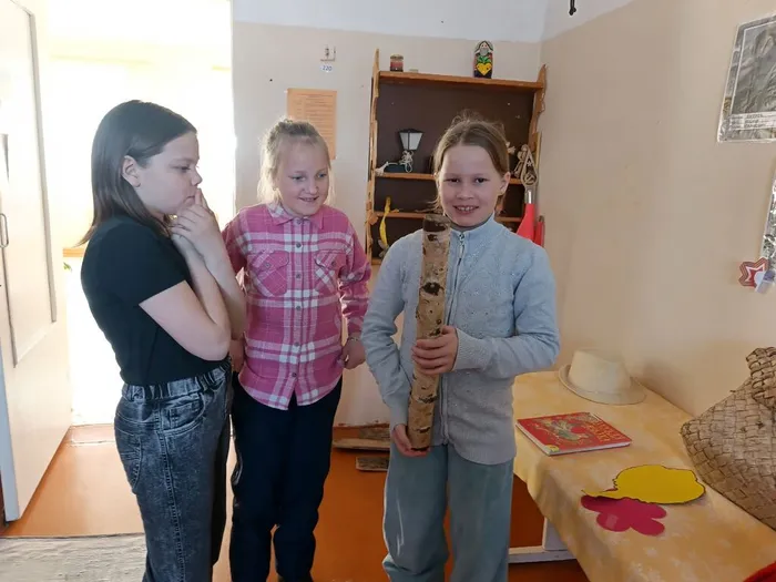 Дети принимали участие в играх