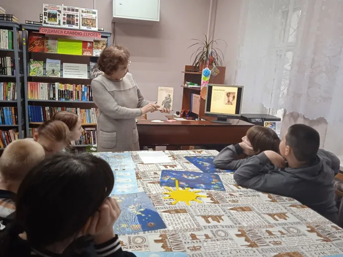Библиотекарь познакомила детей с книгами