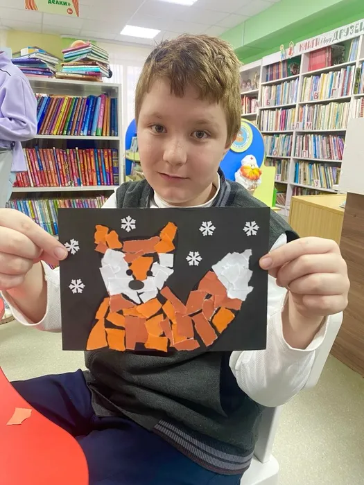 Вот такие чудесные аппликации получились у ребят