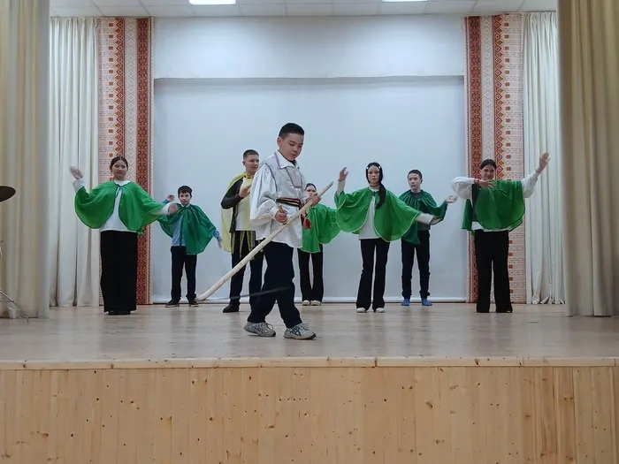 Юные участники разыгрывали забавные сценки