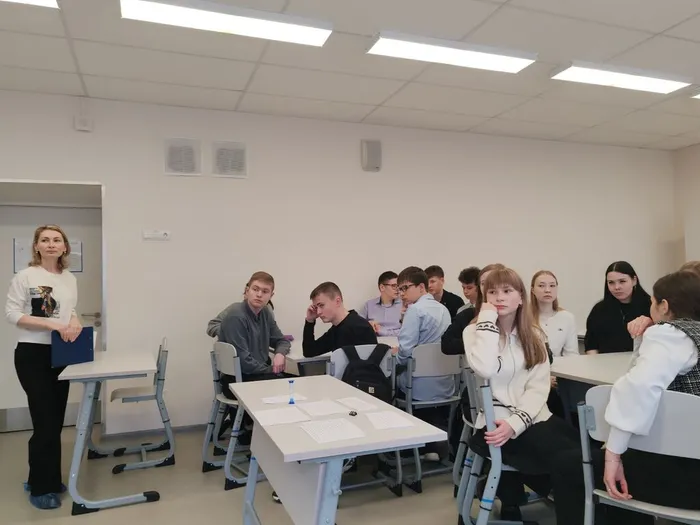 Библиотекарь познакомила ребят с творчеством Гоголя