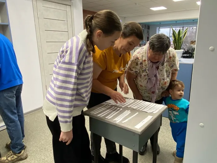 Семьи выполняли различные задания