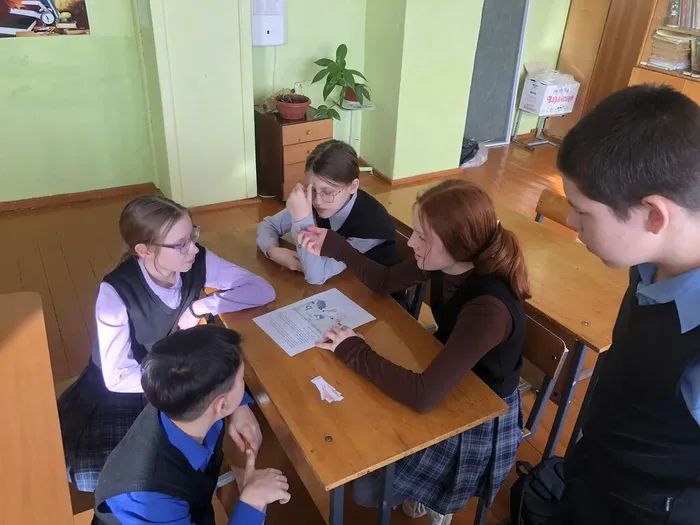 Дети выполняли задания