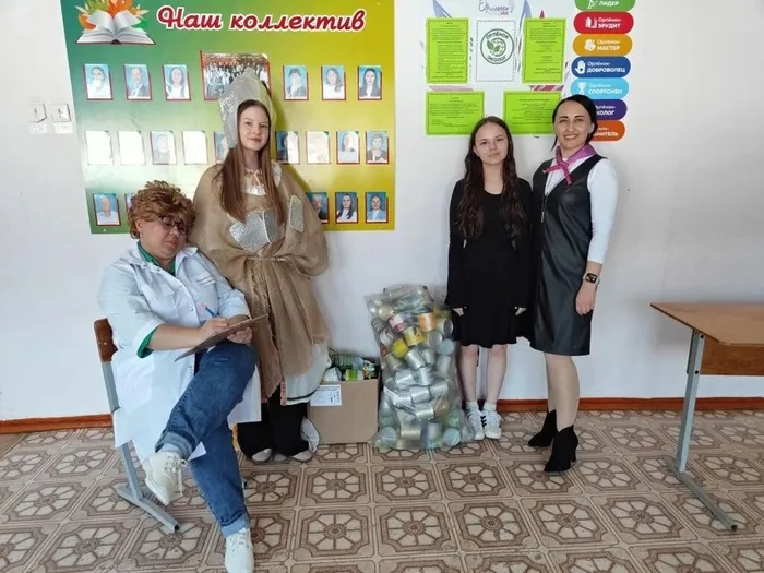 Вот такие герои встречали участников бумбатла