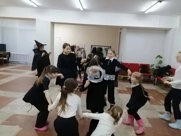 Дети весело провели время за играми