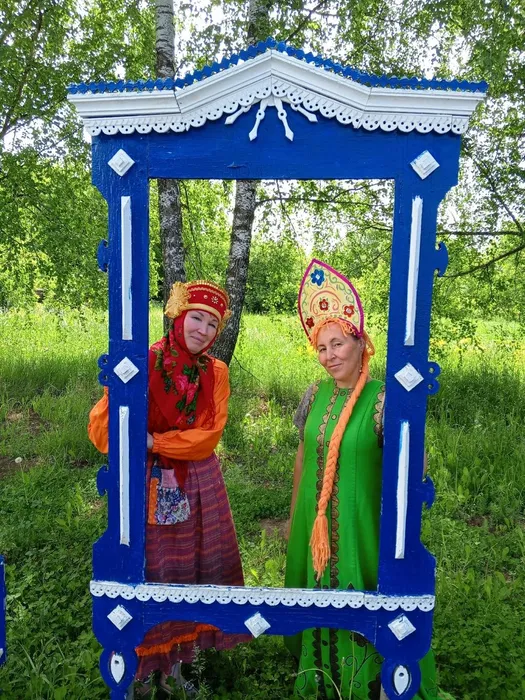 Ведущие встречи