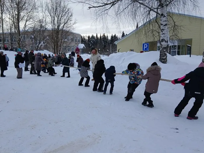 Гости участвовали в подвижных играх