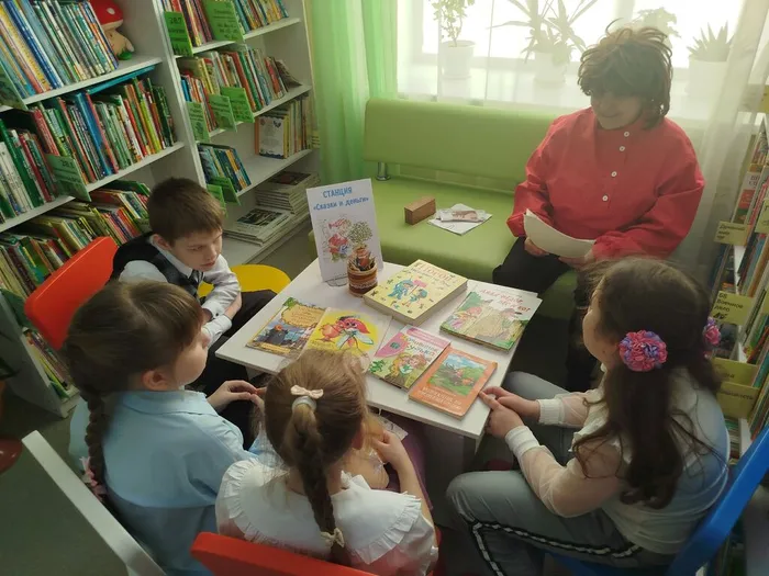 Дети познакомились с книгами по теме мероприятия