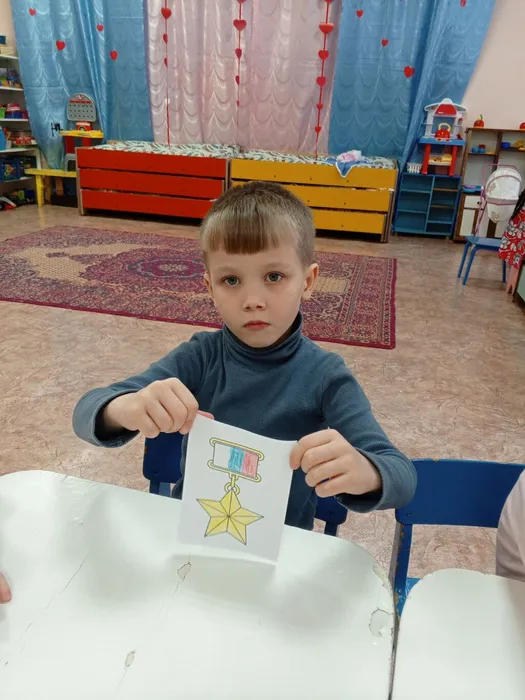 Завершилось занятие творческим этапом