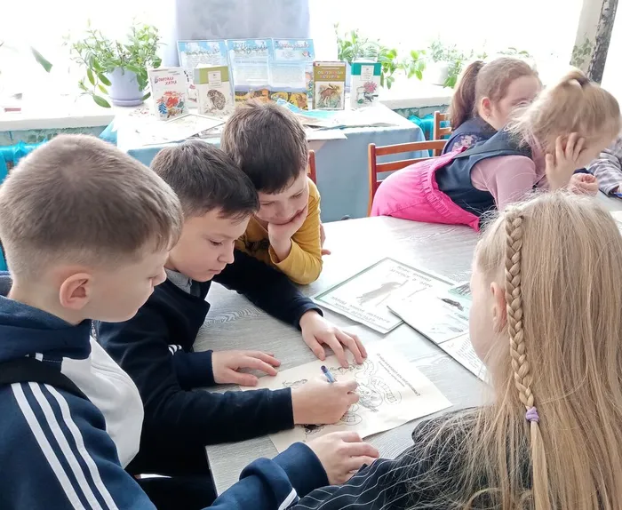 Дети выполняли задания