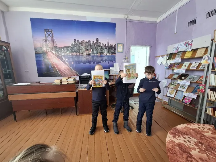 Библиотекарь познакомила детей с книгами