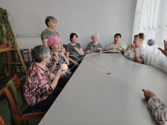 Участницы клуба выполняли интересные задания