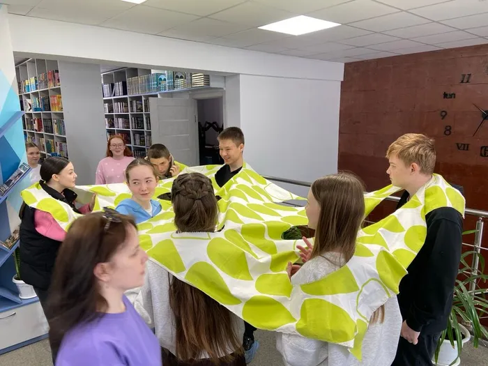 Участники играли в народные игры