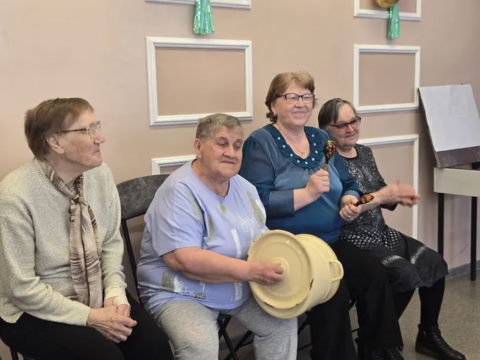 Участники клуба весело провели время