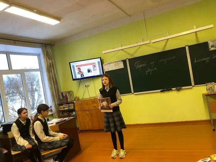 В ходе встречи ребята обсуждали, кто может считаться героем в повседневной жизни