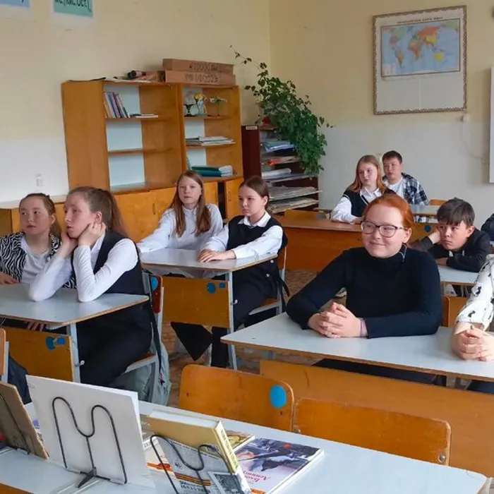 ВОЕННО-ИСТОРИЧЕСКАЯ ПРОГРАММА «ДАЖЕ НЕ БЫЛ Я ЗНАКОМ С ТЕМ ПАРНЕМ...»