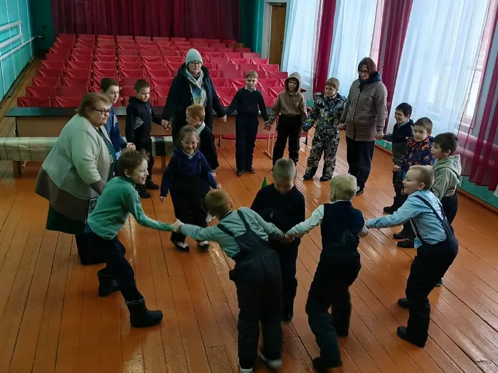 Дети приняли участие в играх