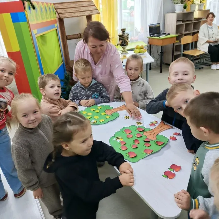 ФОЛЬКЛОРНАЯ ИГРА «ЯБЛОЧНЫЙ СПАС – ЯБЛОЧКО ПРИПАС» 