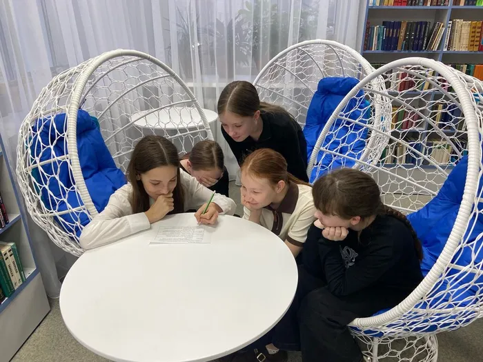 Laxj1_4SszaTuc-nG8aa0-UW0WvMZD0mMRhbMCwaLvwmPsfPYSgkstCjd_moMuMvxls8RLvJEi90KAy9ni4zY5ts