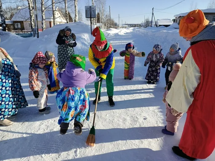 Дети приняли участие в подвижных играх