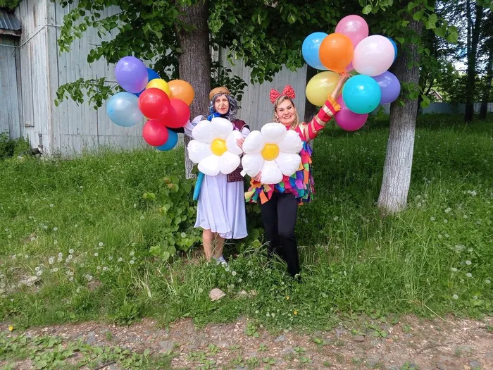 Ведущие праздника