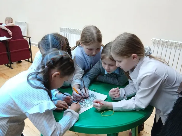 Дети выполняли различные задания