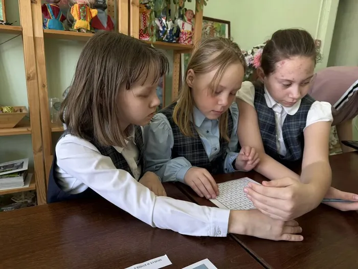 Дети выполняли задания
